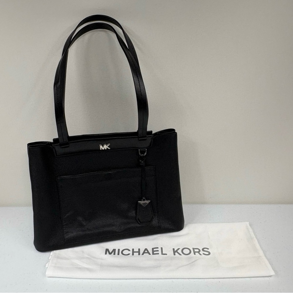 Michael Kors Meredith Black Pebbled Leather Tote Bag in EUC